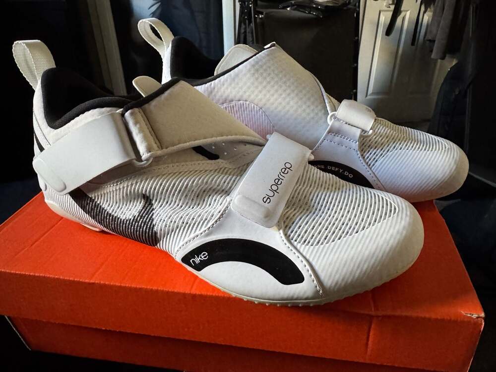 Nike Soccer Shoes for Men Size 7 - White and Black